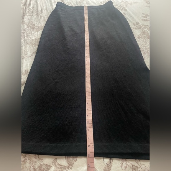 St John Evening Santana Knit Black Midi Skirt 8 Neutral Office Work Career - Picture 7 of 7